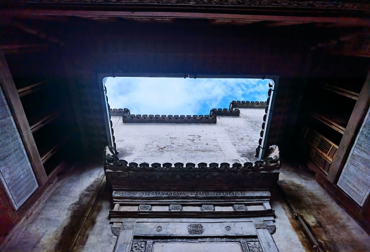 徽州宏村欢迎您：“遥遥领先”宏村手机随拍（就在塔川附近）