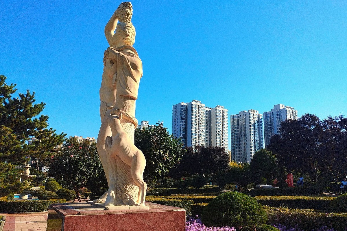 秋天里的花卉园