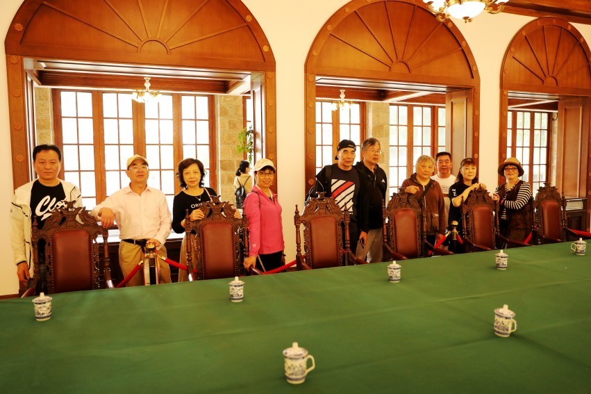 农友们相聚莫干山，