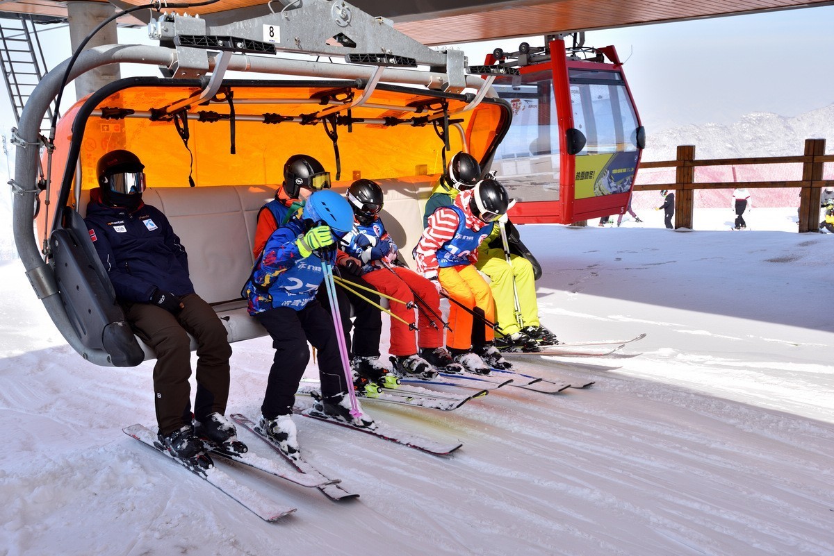 翠云山奥雪小镇---滑雪4/5