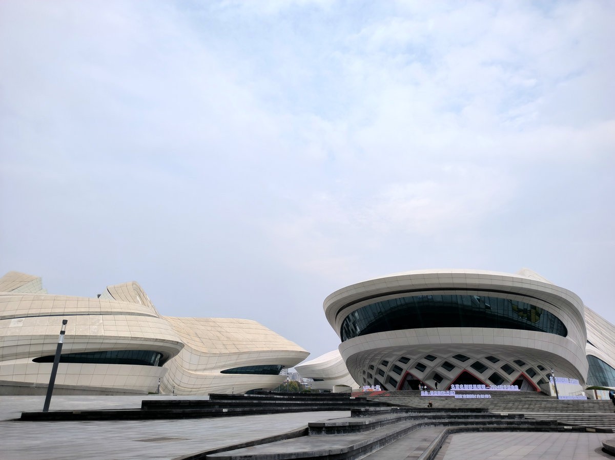 漫步星城 走街串巷（552）扎哈.哈迪德的作品