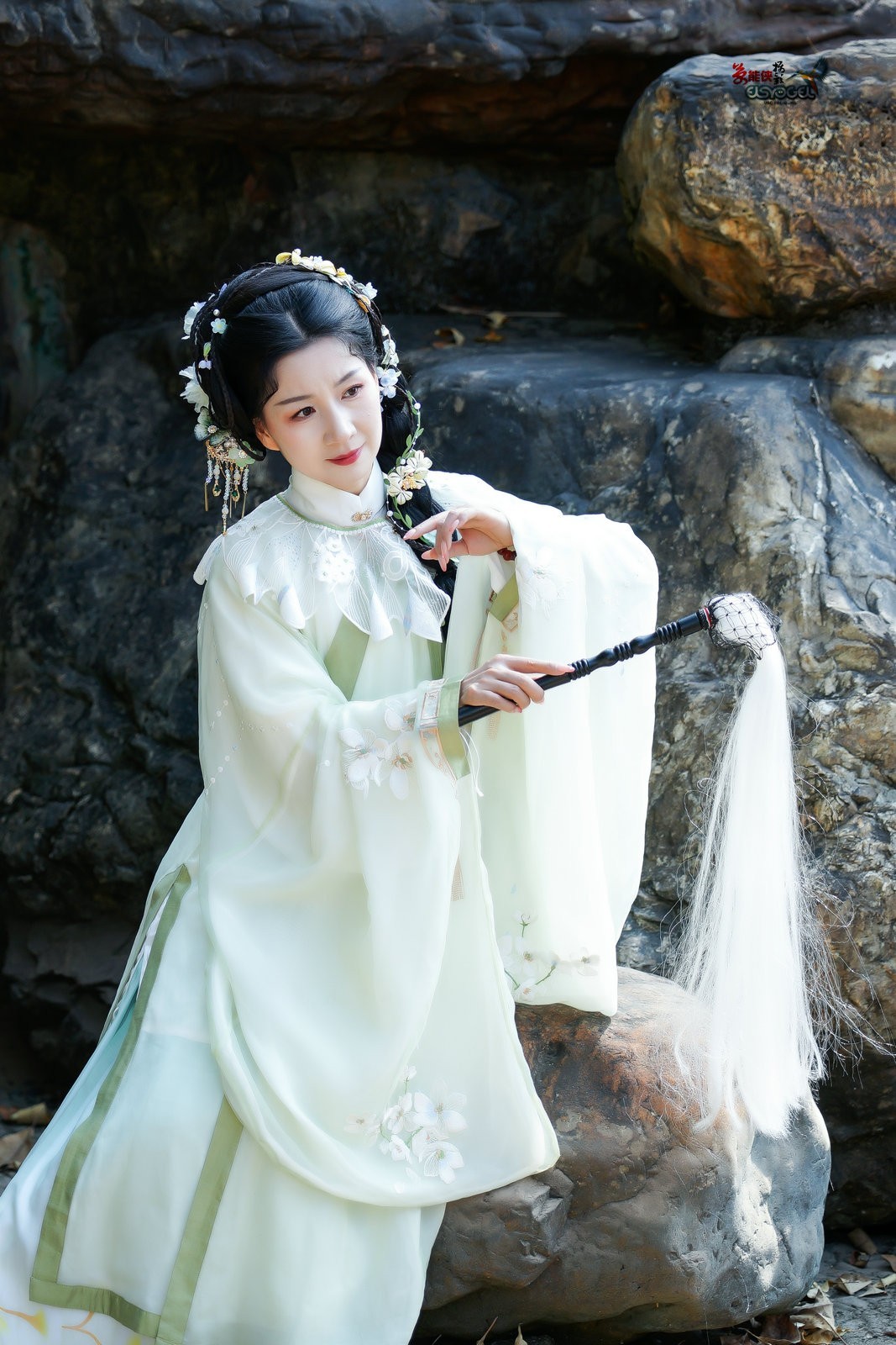 【拂去凡尘】---婉灵