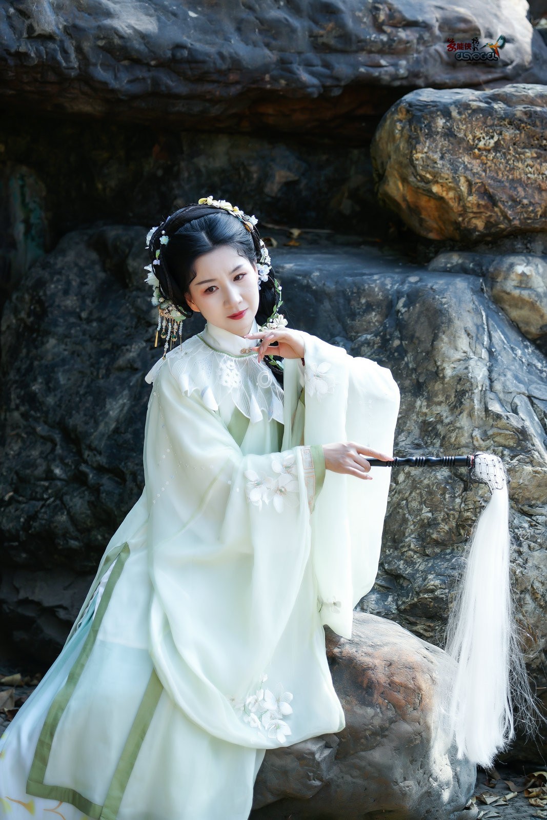 【拂去凡尘】---婉灵