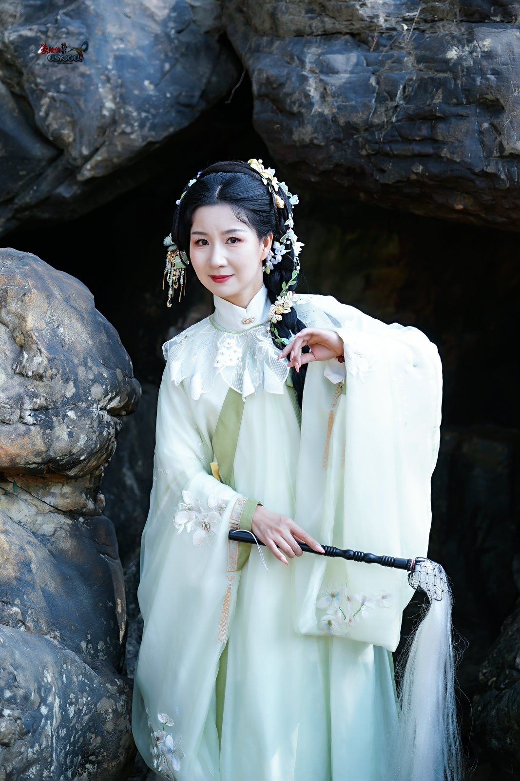 【拂去凡尘】---婉灵