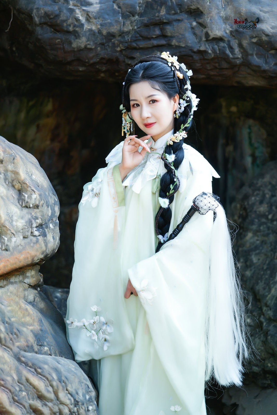 【拂去凡尘】---婉灵