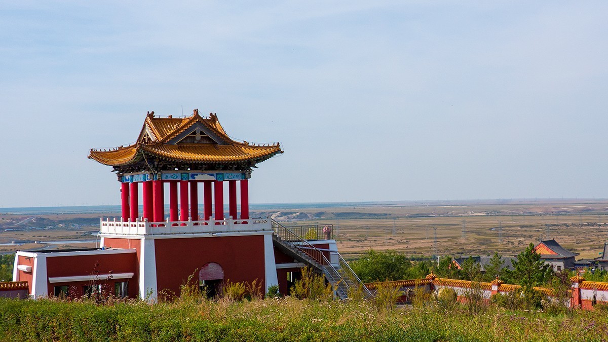 结伴旅游---海拉尔的两河圣山风景区