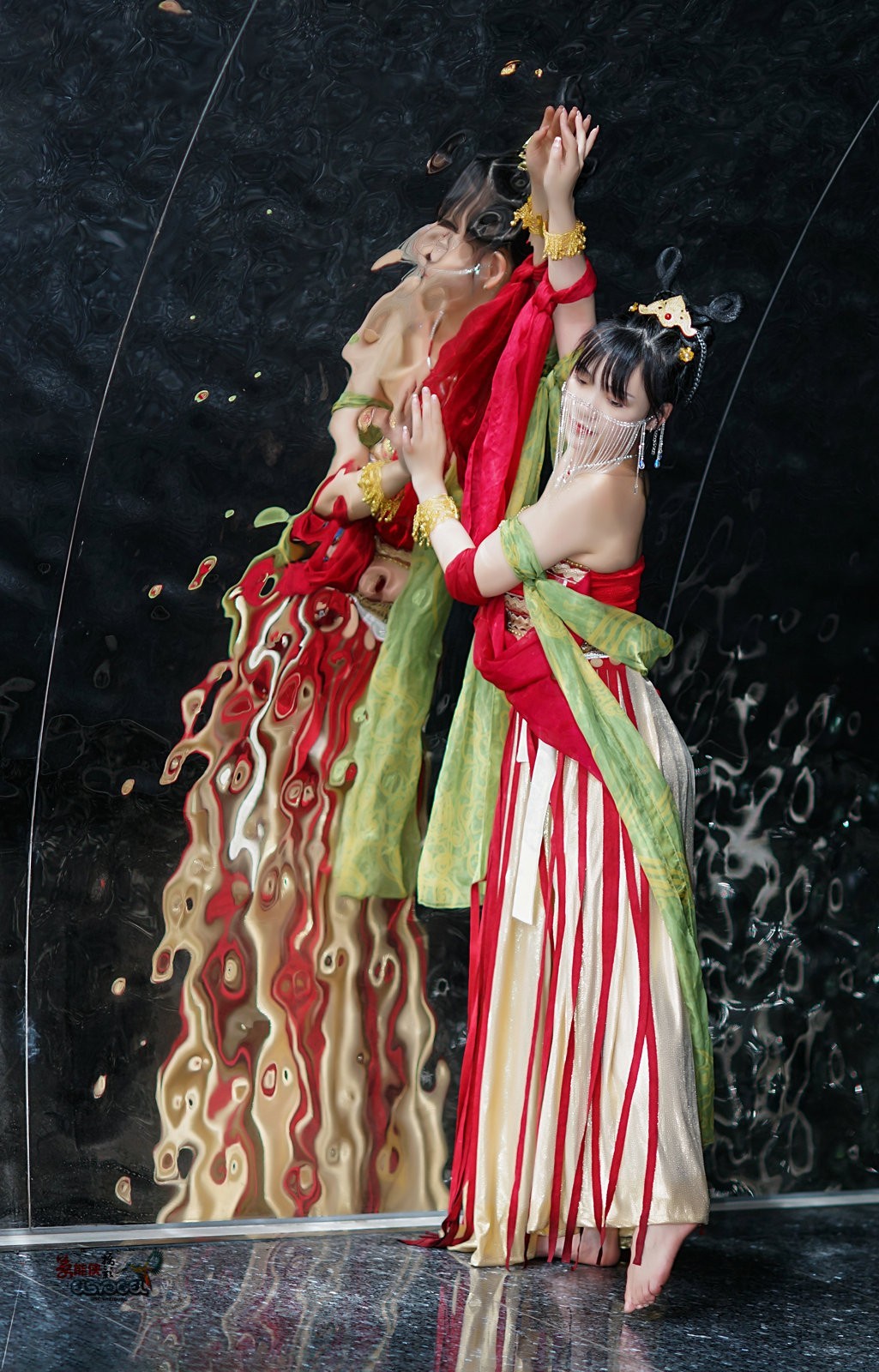 【落花入盏】---佳佳