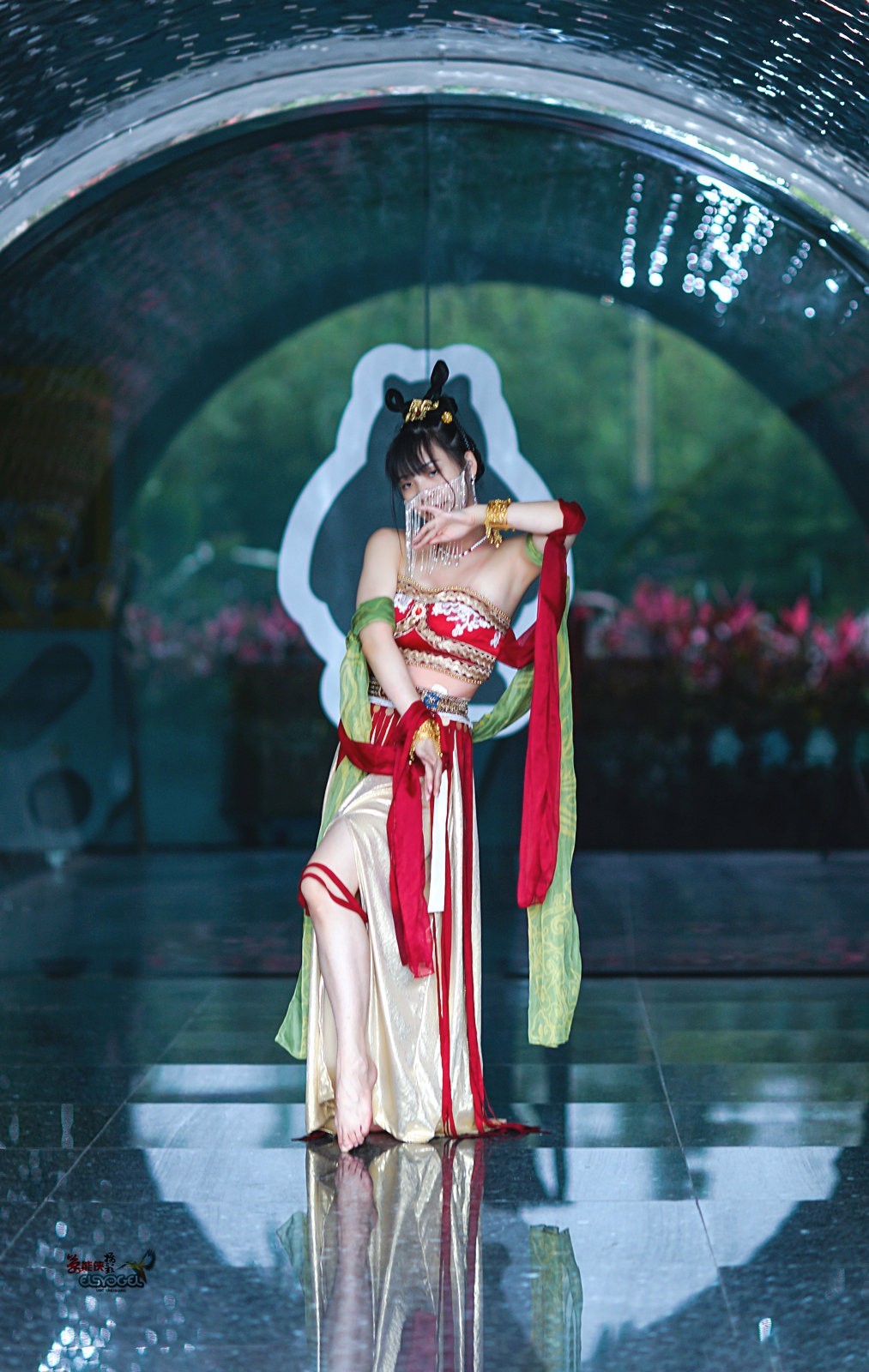 【落花入盏】---佳佳