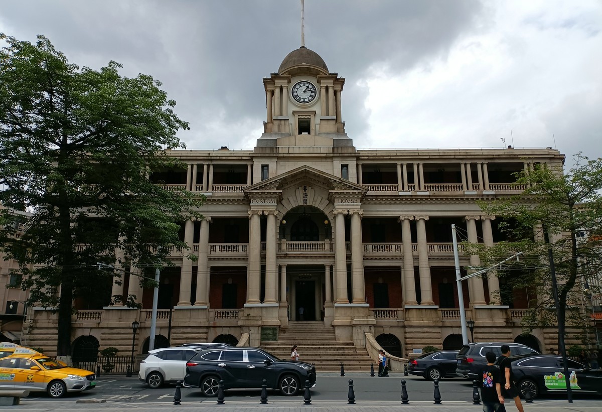 清朝末年的建筑。。。。。。