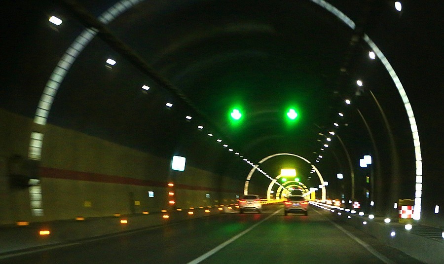 《不老松：纪实摄影》【大好河山系列报導】旅游片：前往邯郸的髙速公路上行摄！ (5)进