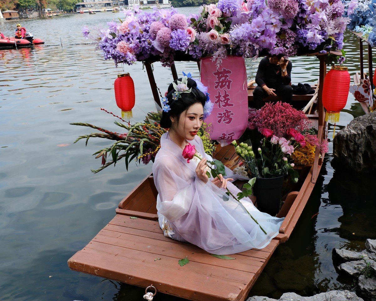 迎春水上花市（5）