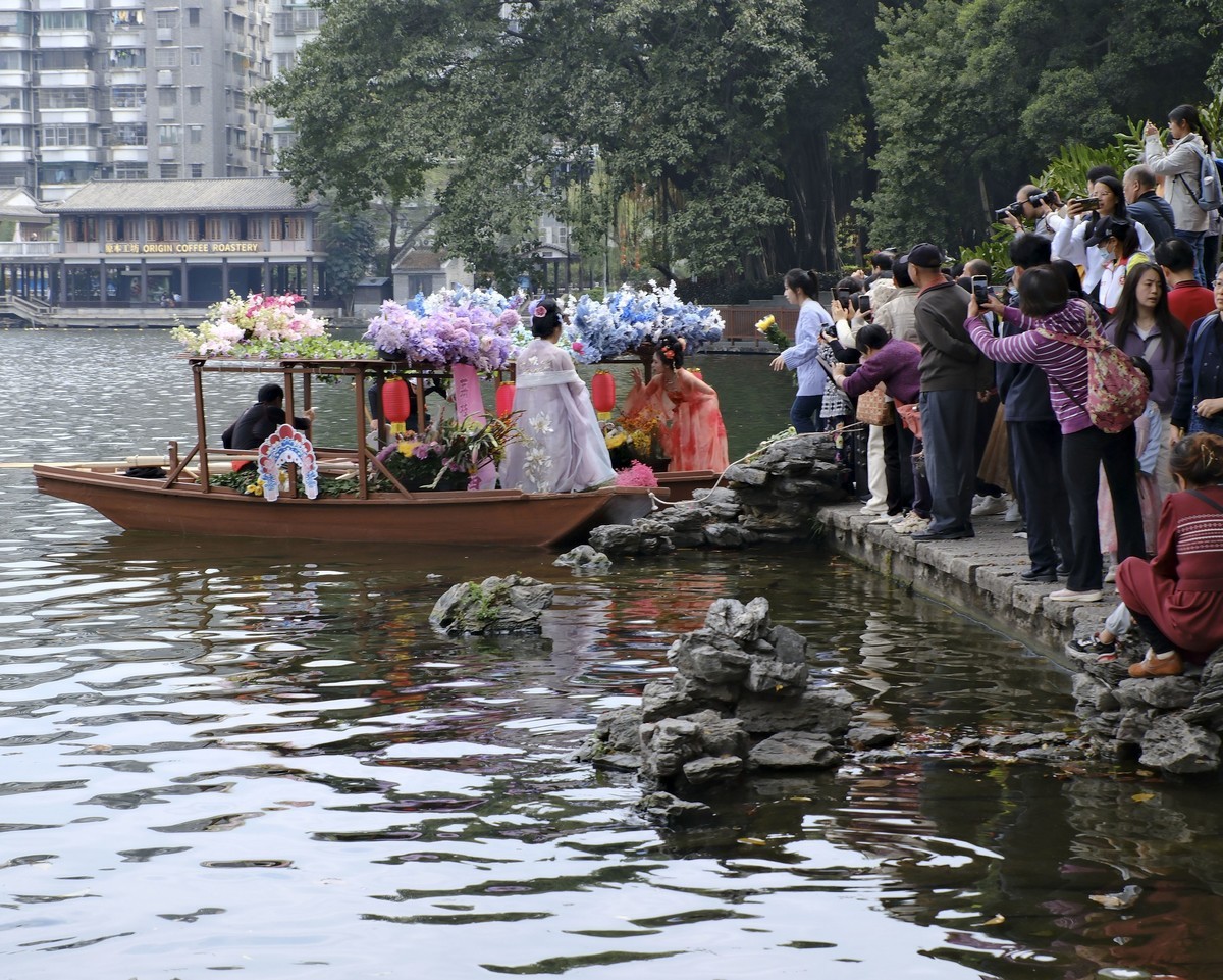 迎春水上花市（5）
