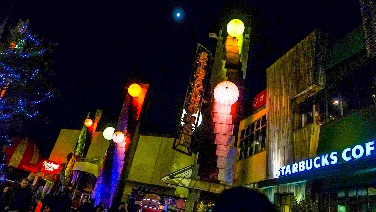 夜摄“迪斯尼”（巴黎）