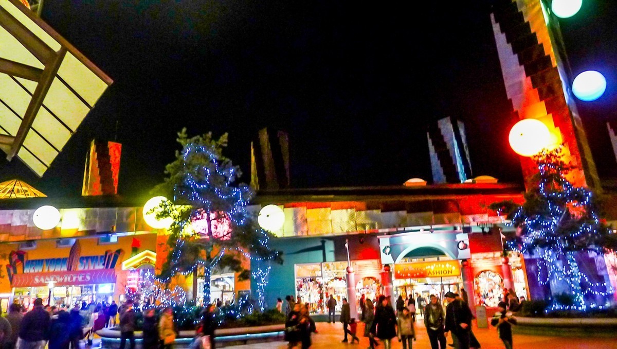 夜摄“迪斯尼”（巴黎）