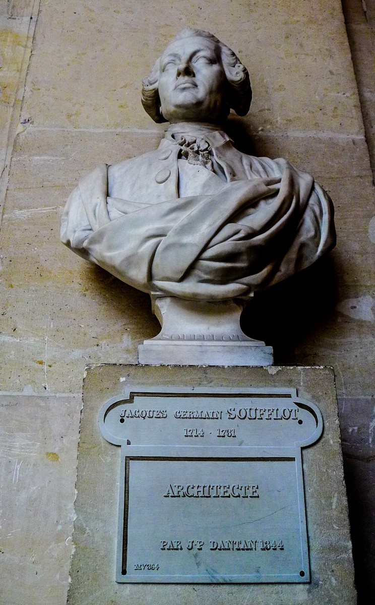 ”法尔塞宫“纪实