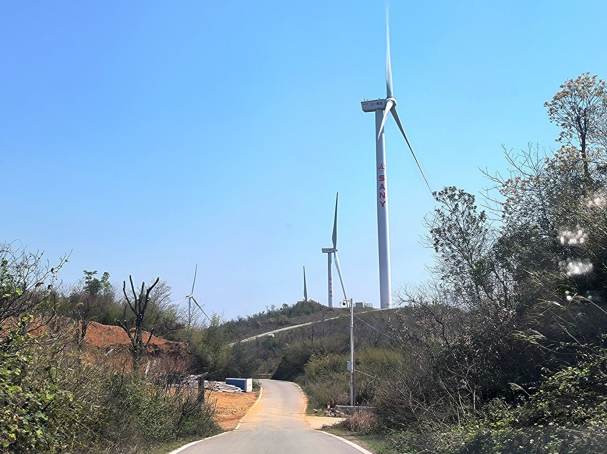 漫步星城 走街串巷（673）山脊段6号风机