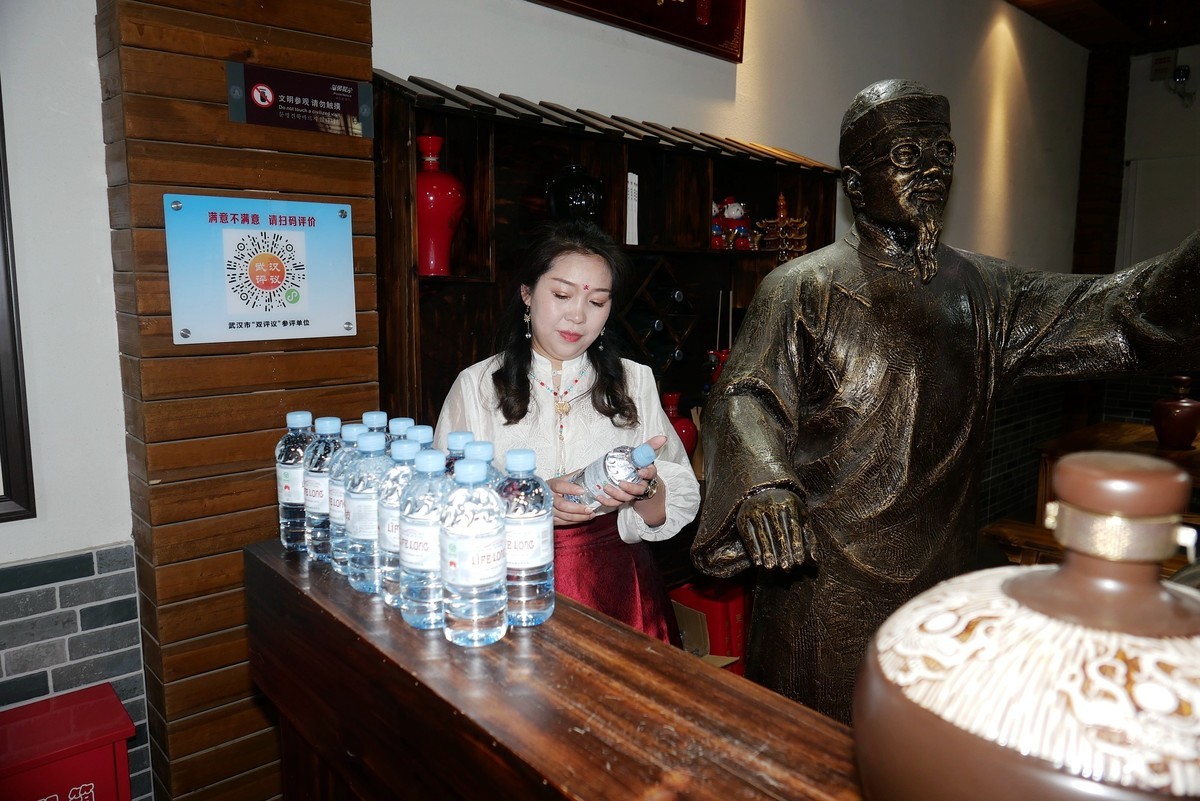 室内环境人像----酒文化博物馆！