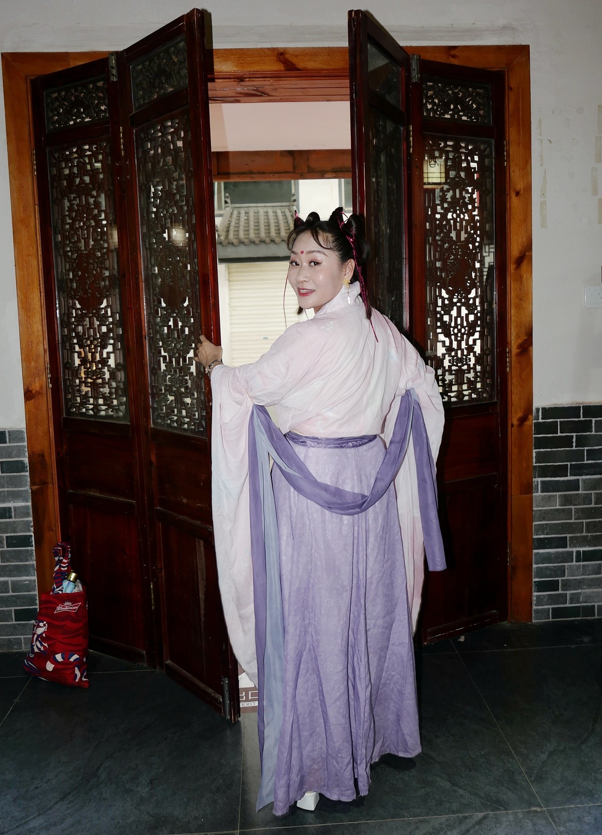 室内环境人像----酒文化博物馆！