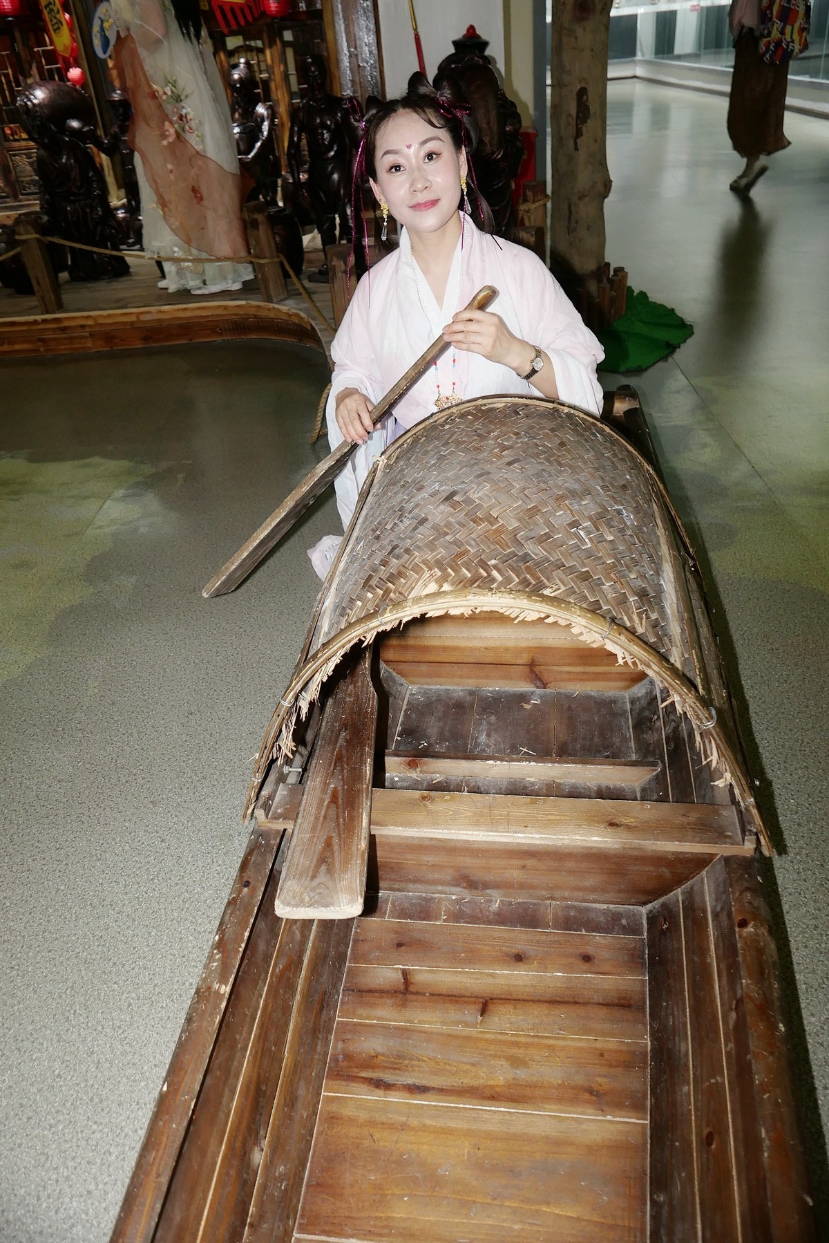 室内环境人像----酒文化博物馆！