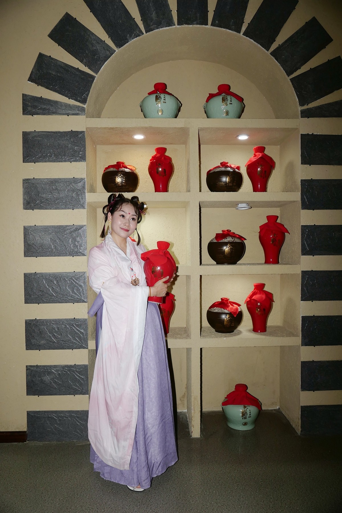 室内环境人像----酒文化博物馆！