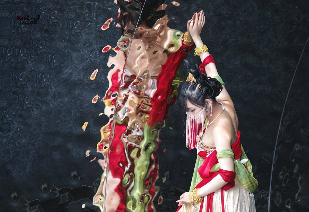 【落花入盏】---佳佳