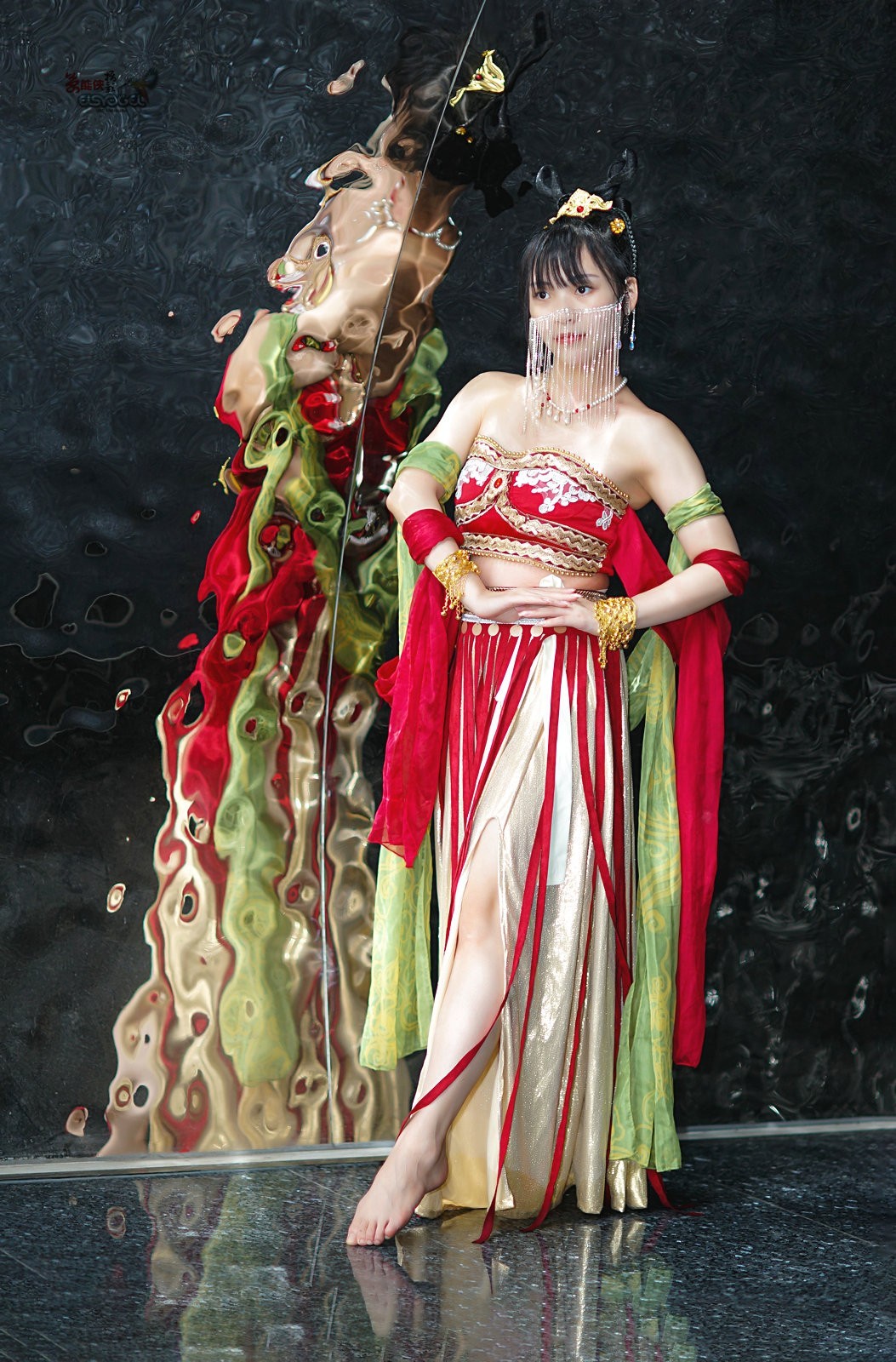 【落花入盏】---佳佳