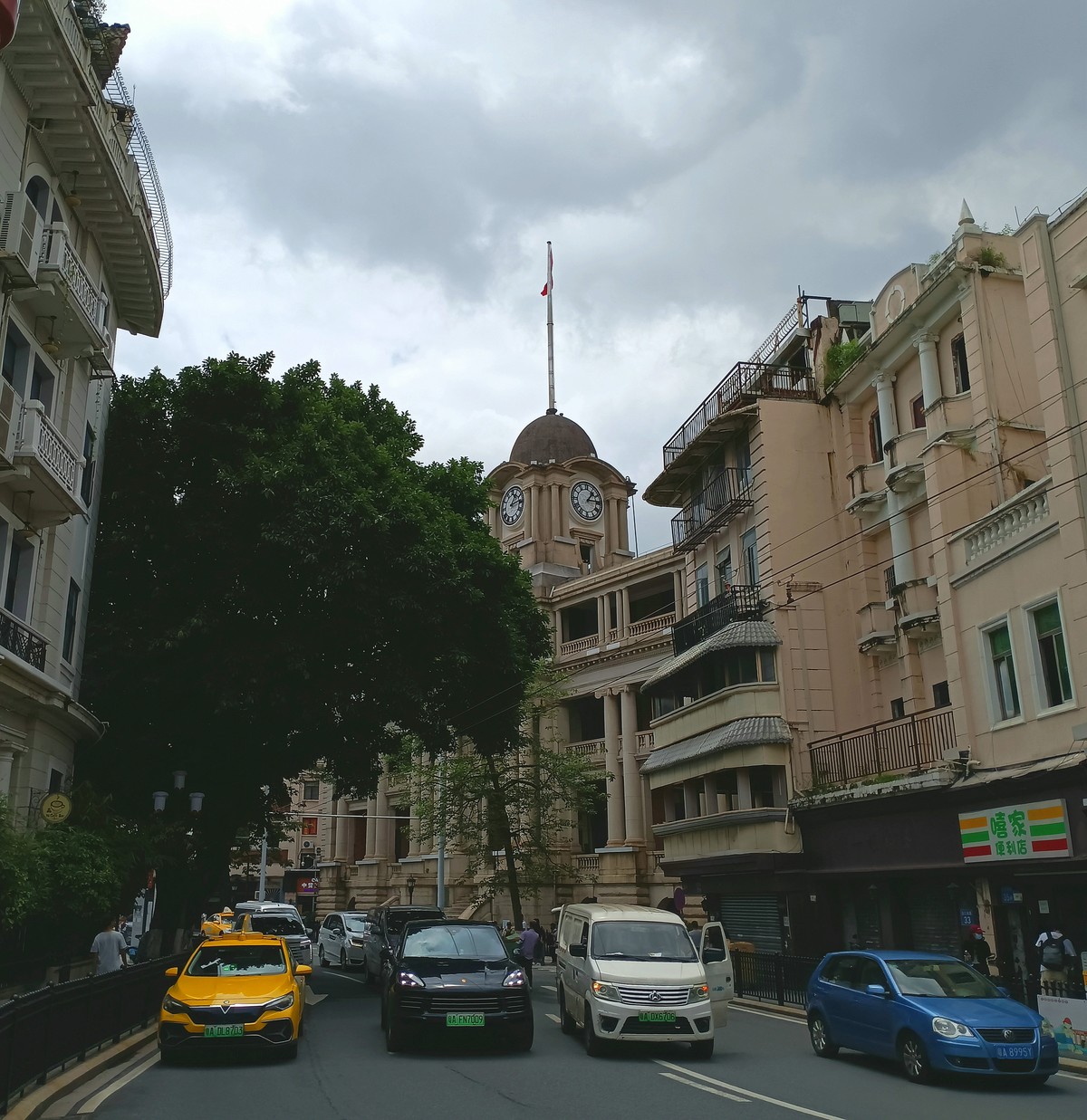 清朝末年的建筑。。。。。。