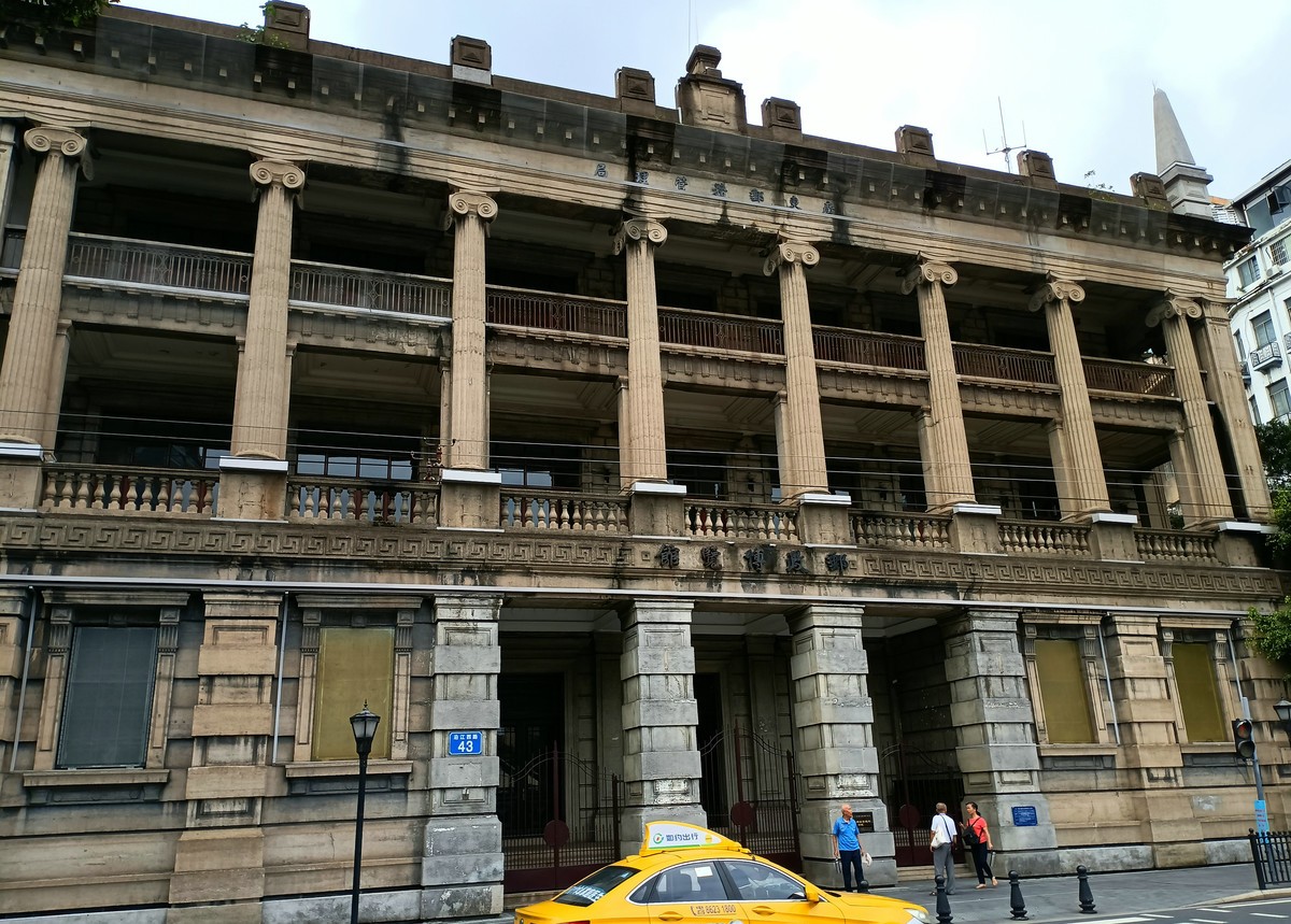 清朝末年的建筑。。。。。。