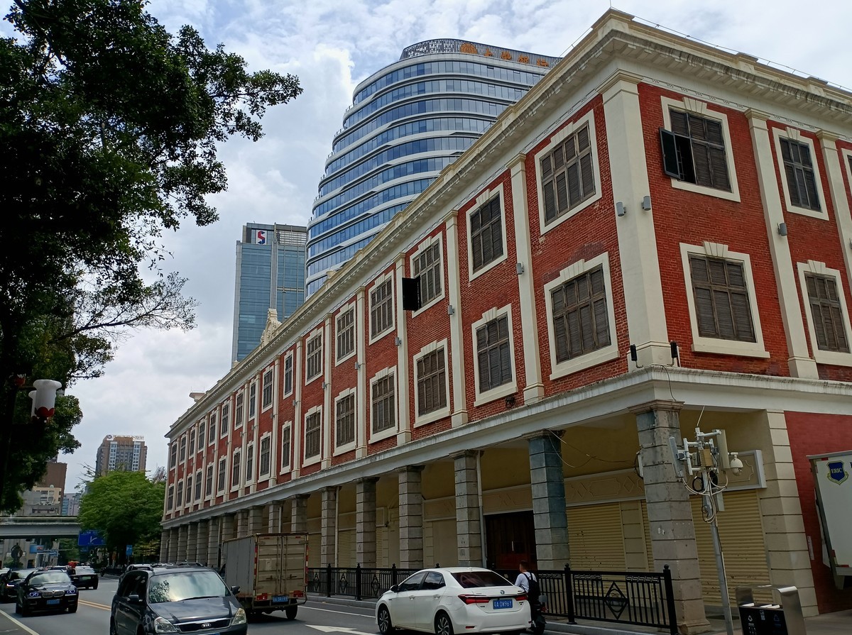 清朝末年的建筑。。。。。。