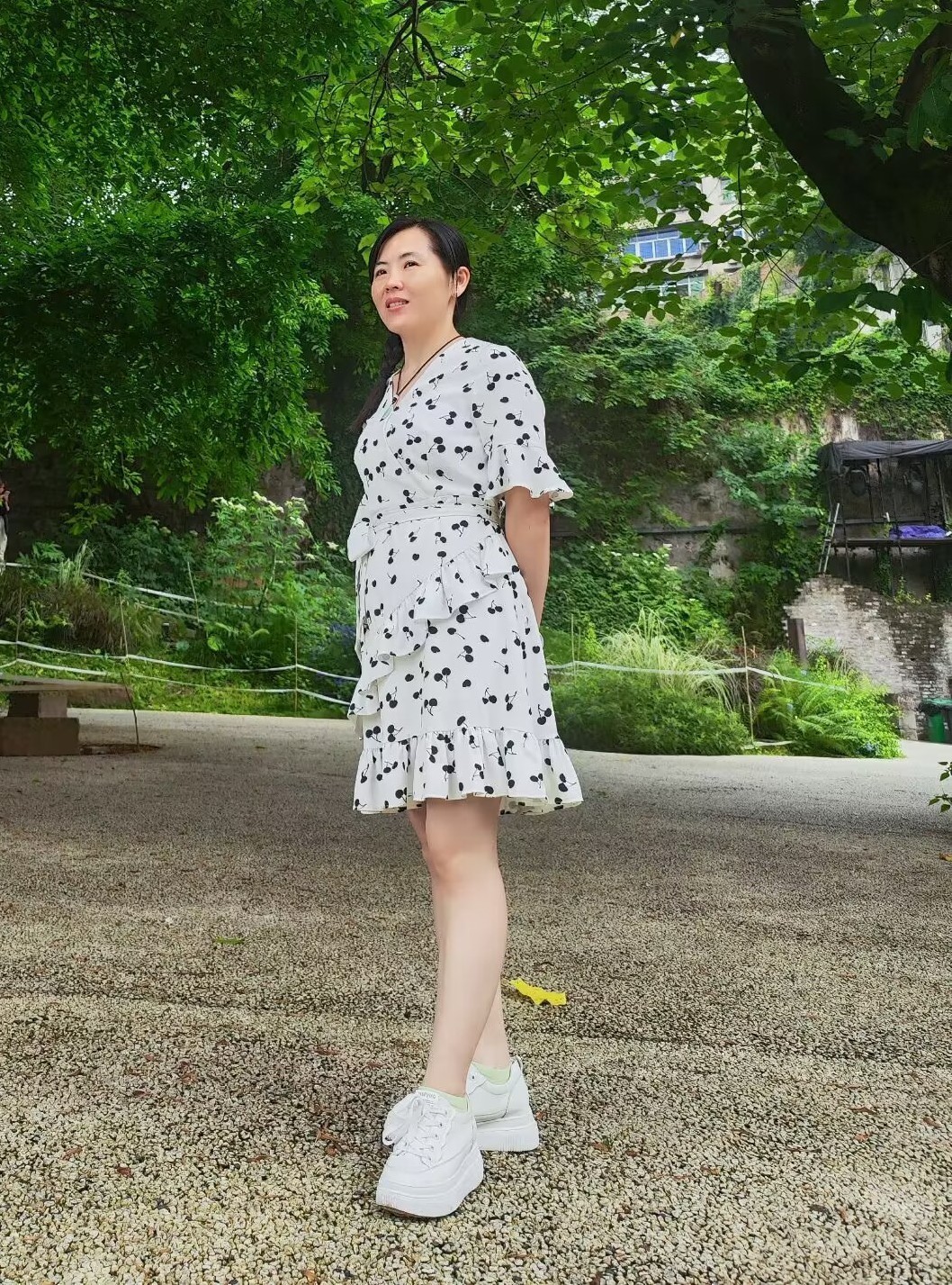 《转》有一坛酒叫做醉生梦死，喝了可以忘记过去。