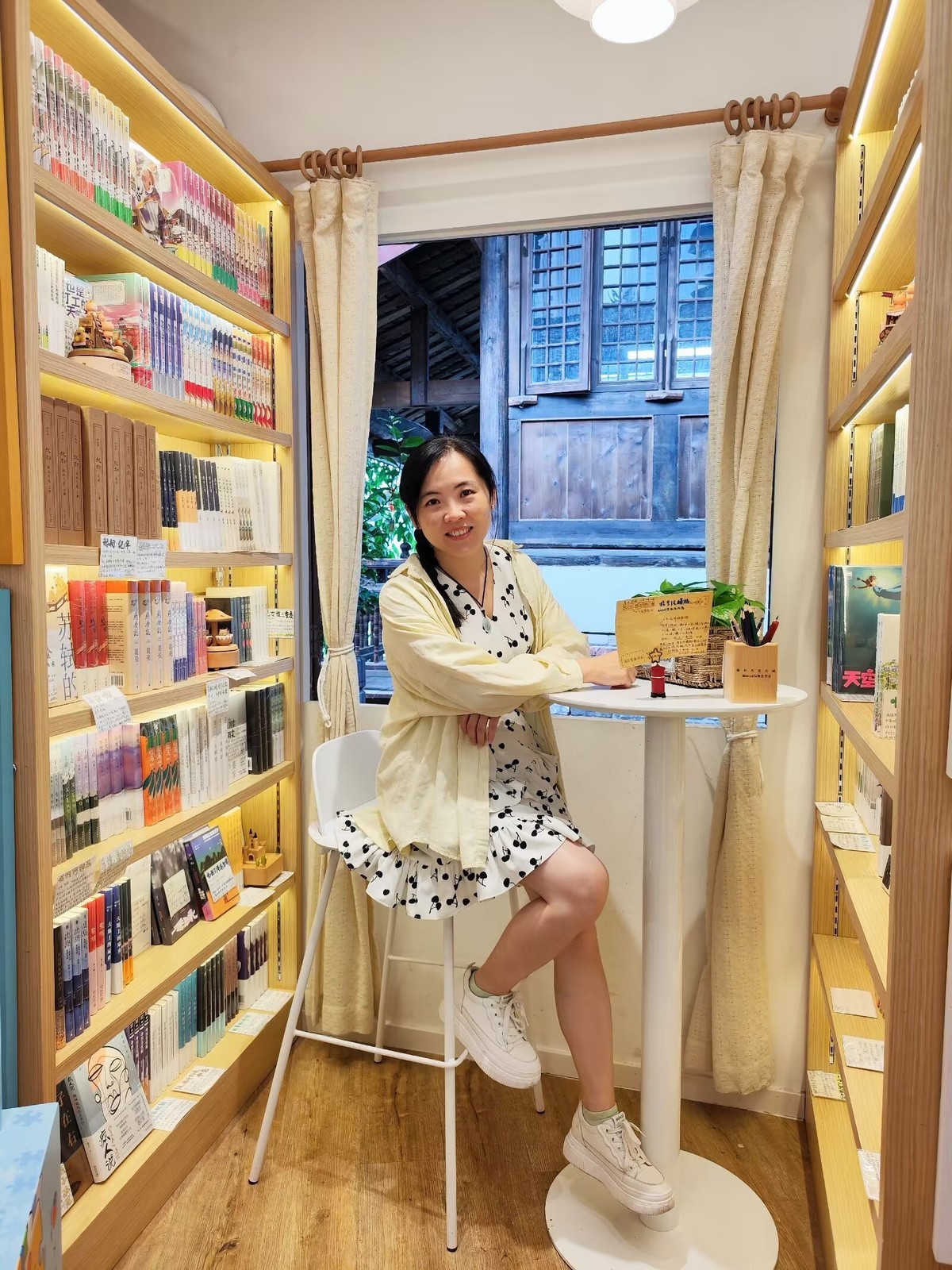 《转》有一坛酒叫做醉生梦死，喝了可以忘记过去。