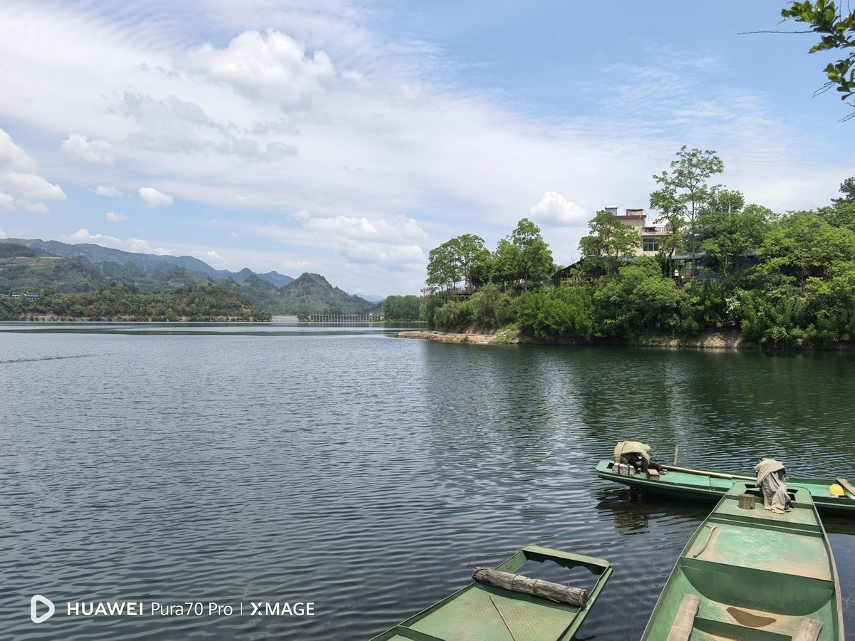 湖光山色迷人眼
