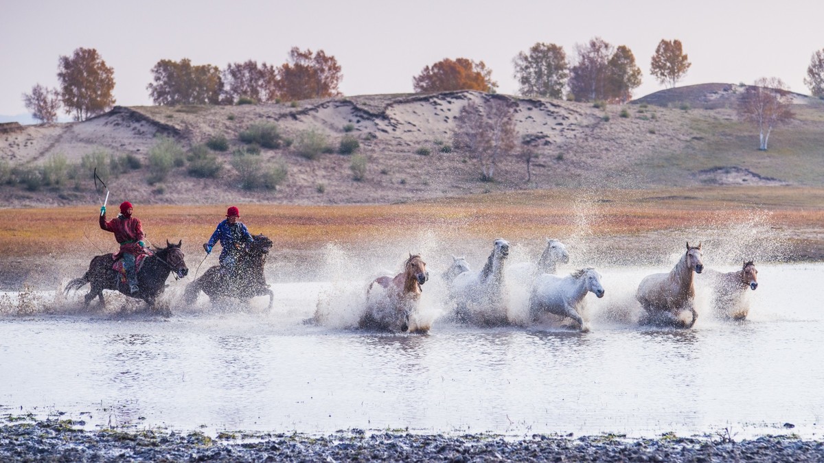 克什克腾旗------疾马飞浪（二）