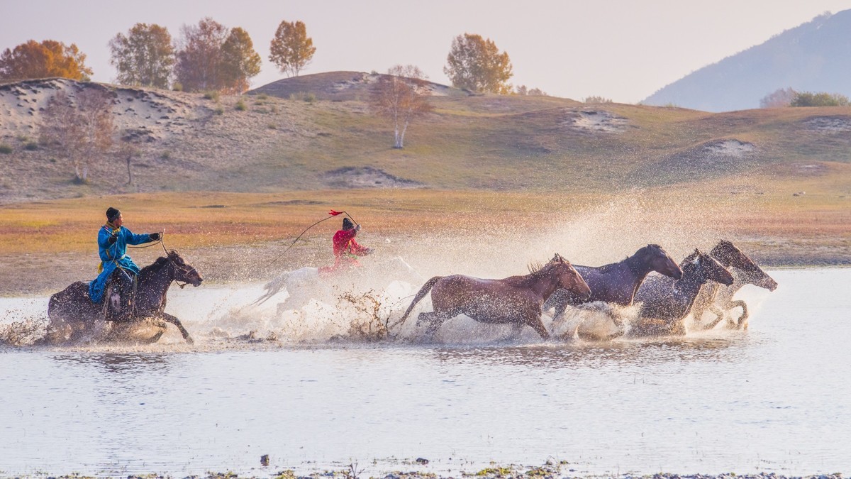 克什克腾旗------疾马飞浪（二）