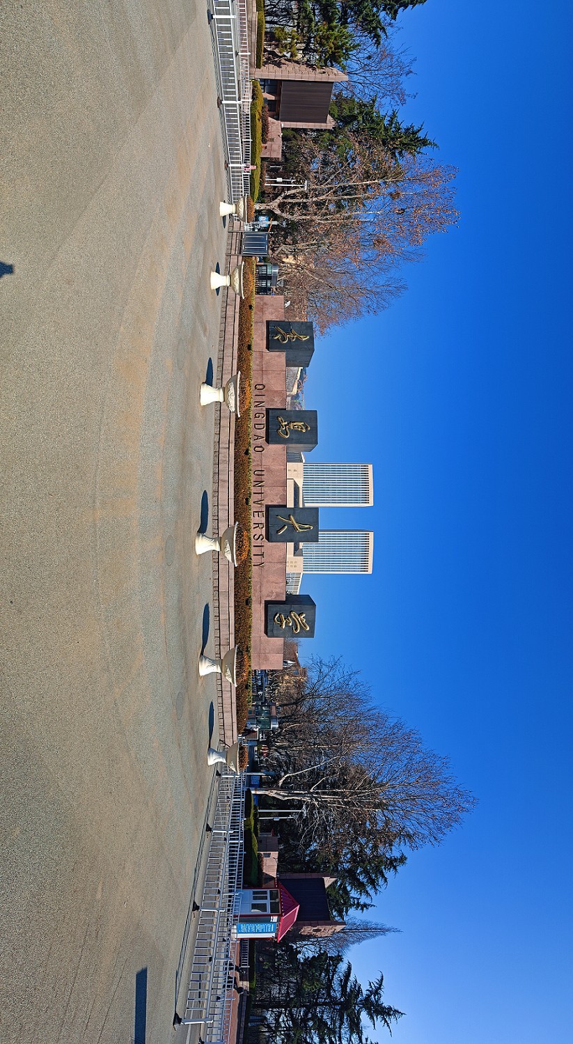 仓促试机《瞎拍》片，买了个新手机还不熟悉，赶紧调教准备上任，哈哈！