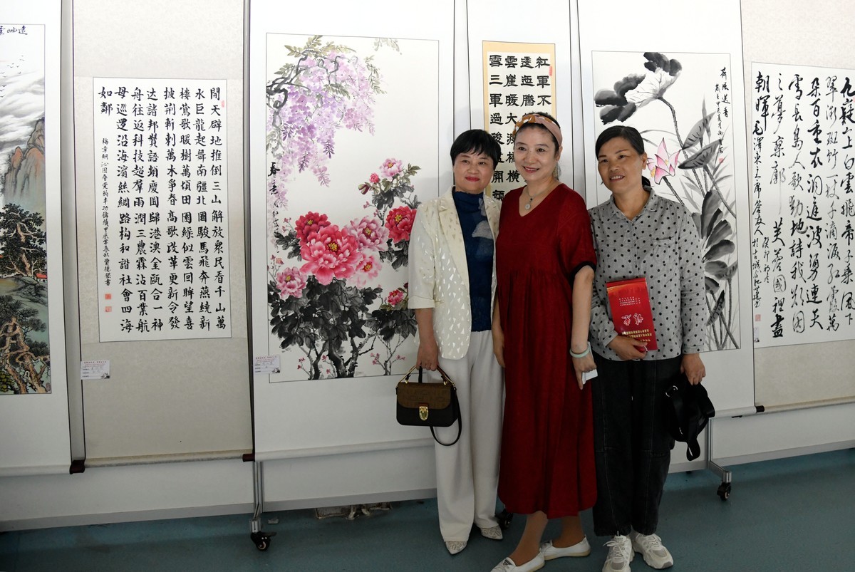 交流书画摄影展观感