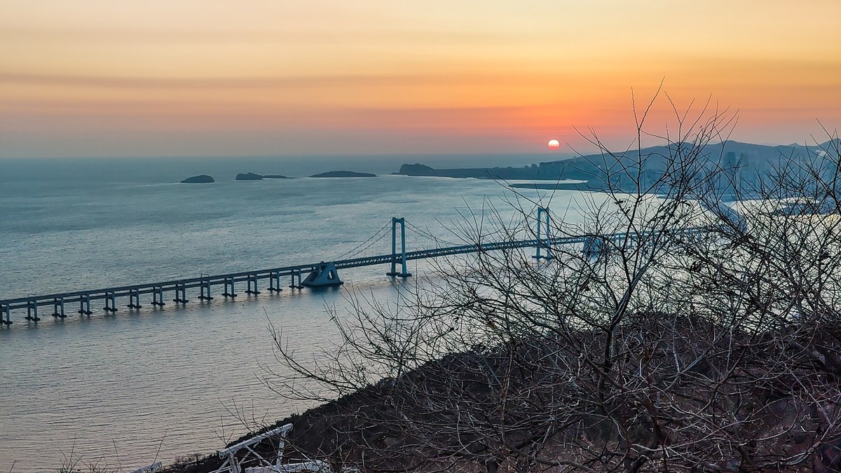 大 连 的 海 ------ 西 山 揽 胜 （ 七 ）