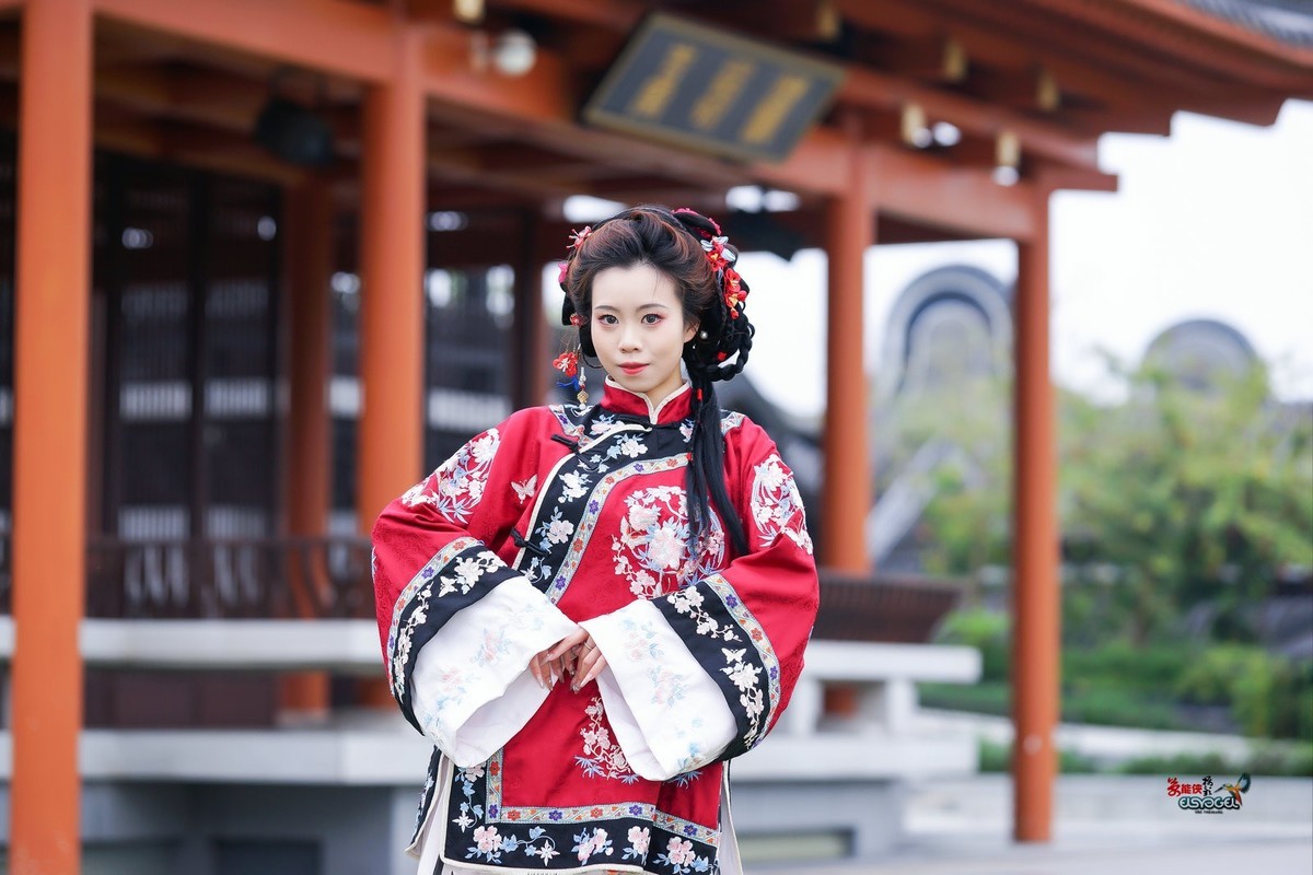 【红袖添香】---芯妍