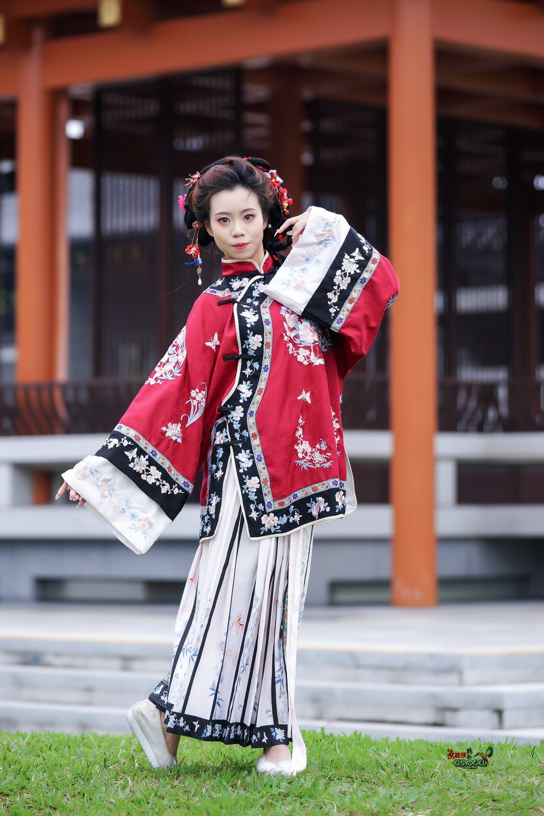 【红袖添香】---芯妍