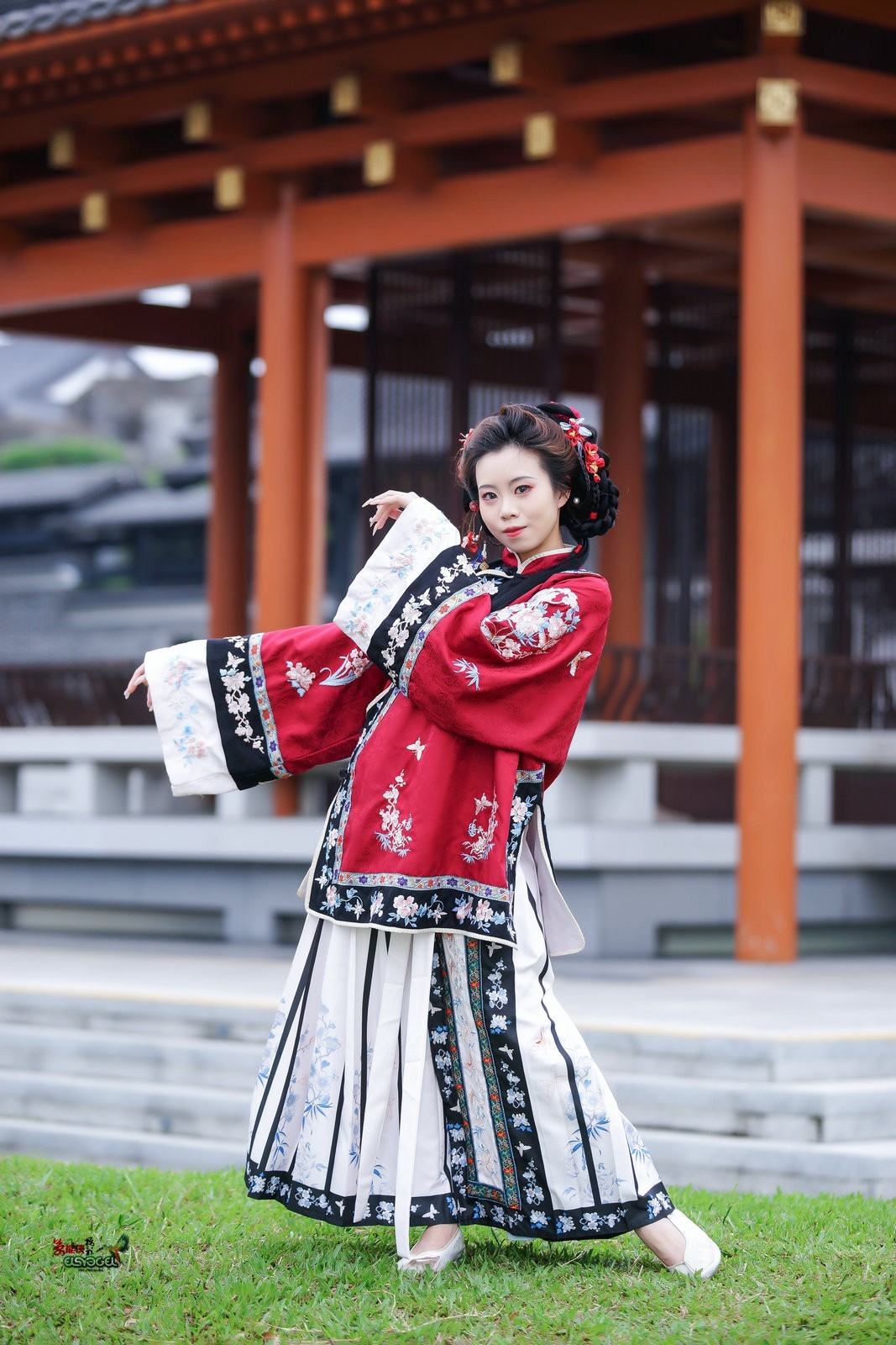 【红袖添香】---芯妍