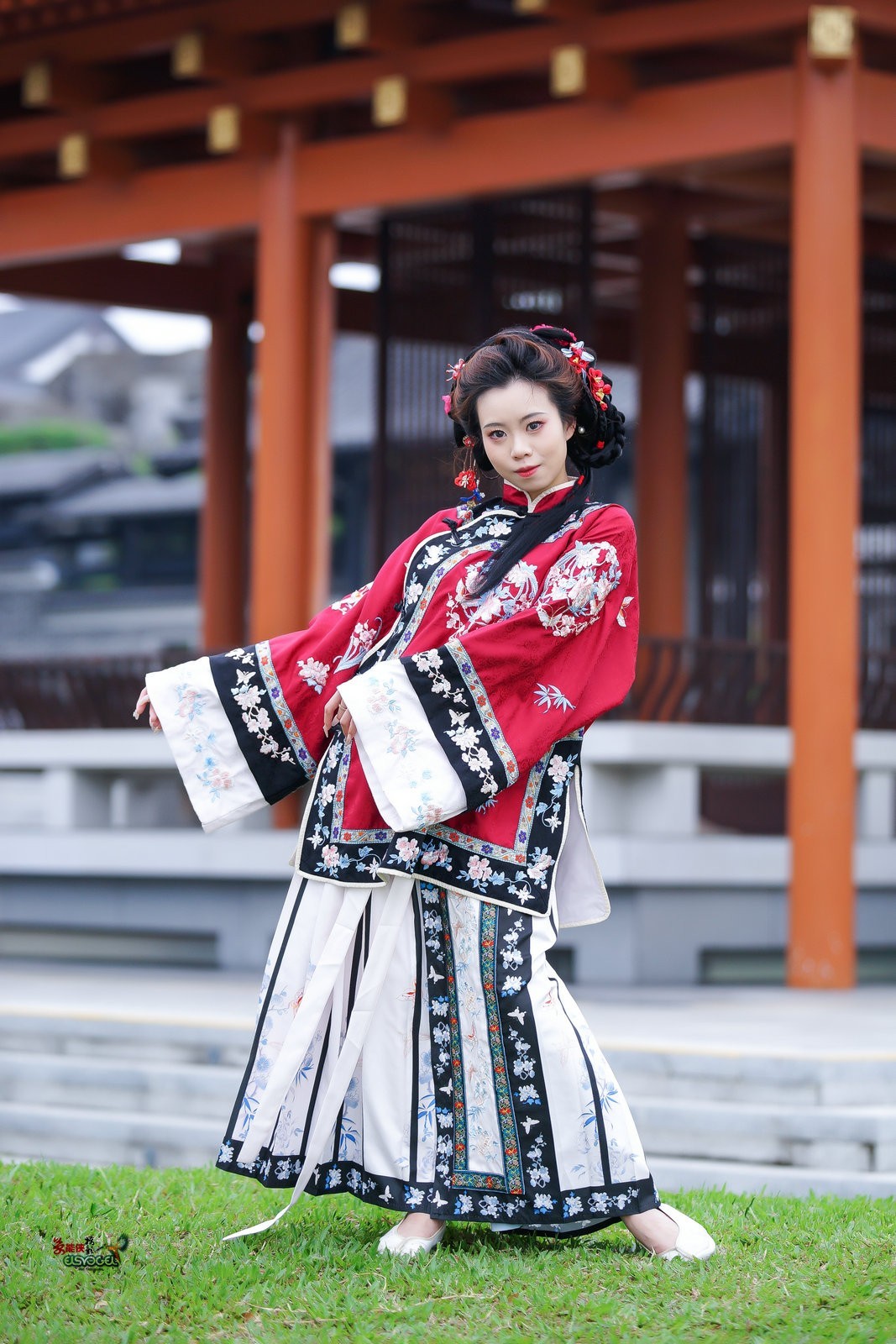 【红袖添香】---芯妍