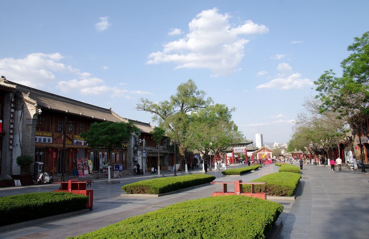 甘肃天水傍晚掠影