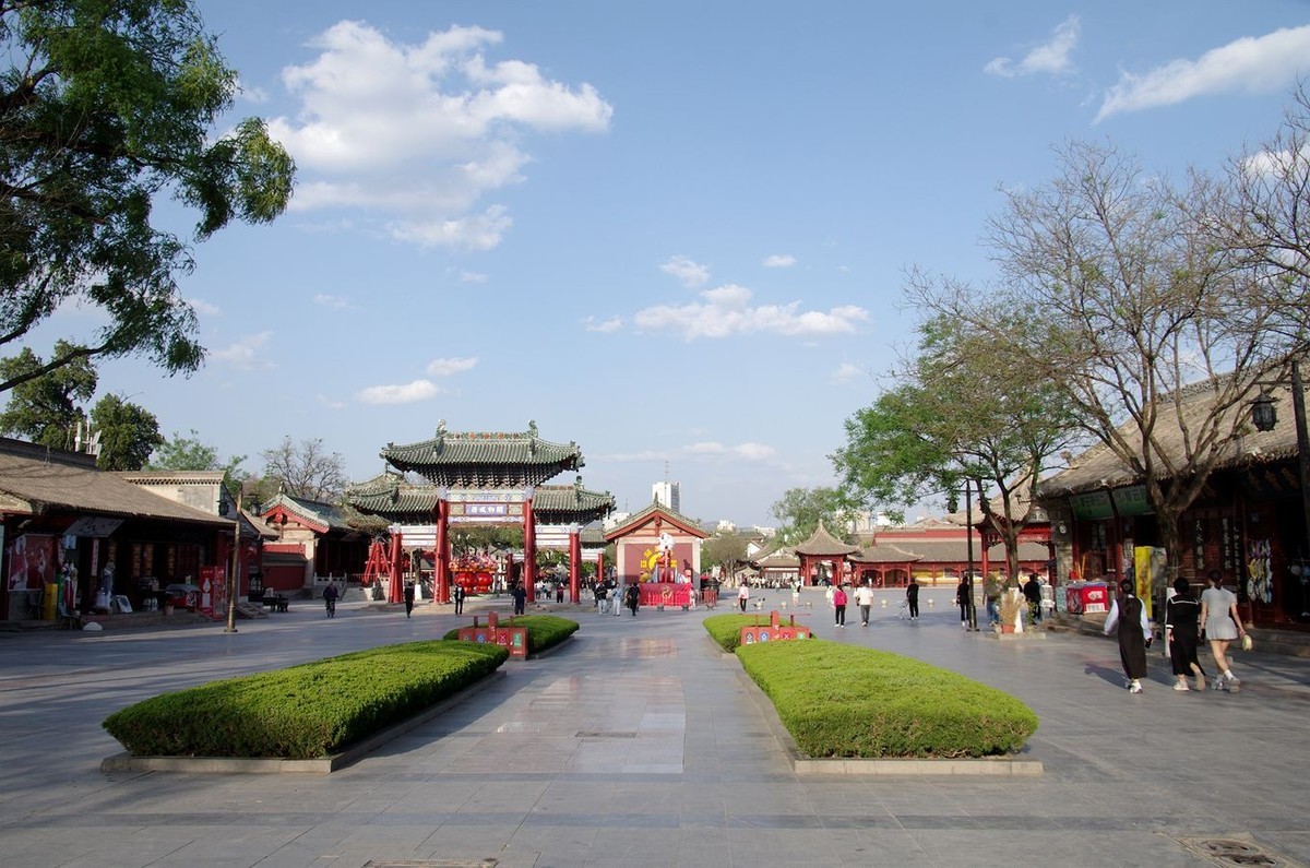 甘肃天水傍晚掠影