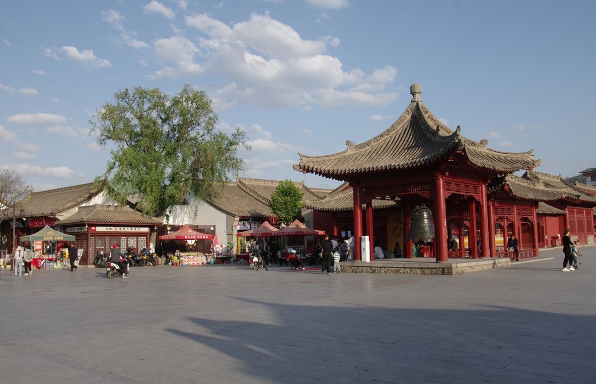 甘肃天水傍晚掠影