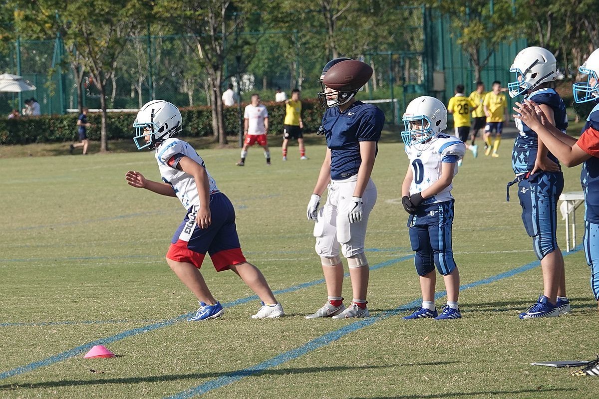 孩子们的橄榄球