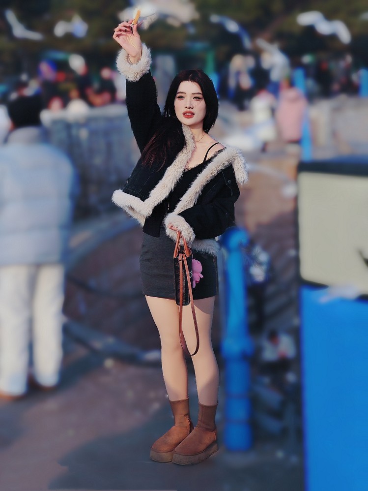 仓促试机《瞎拍》片，买了个新手机还不熟悉，赶紧调教准备上任，哈哈！