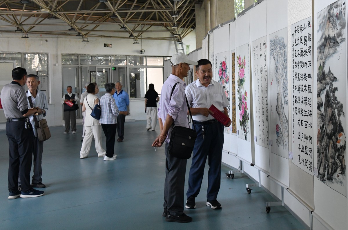 交流书画摄影展观感