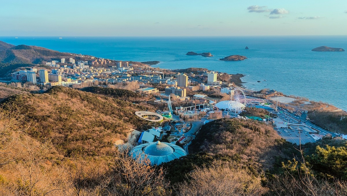 大 连 的 海 ------ 西 山 揽 胜 （ 七 ）