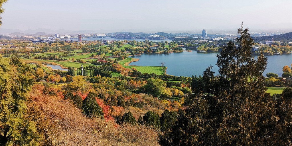 雁栖湖西山步道秋色美!