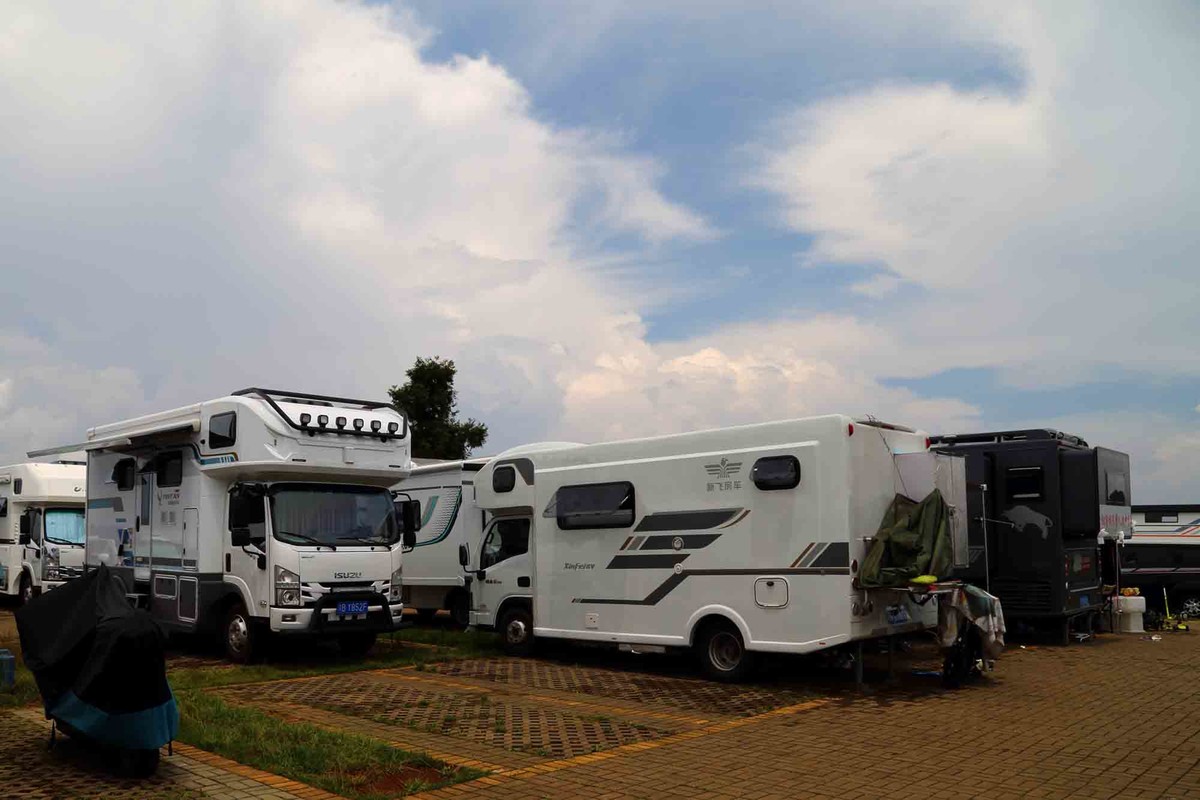 野玉海的避暑房车